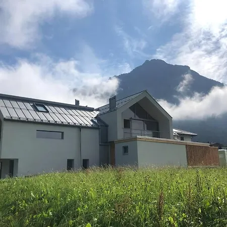 Modern Alpine Penthouse With View Ferienhaus *