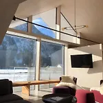 Modern Alpine Penthouse With Lake View *