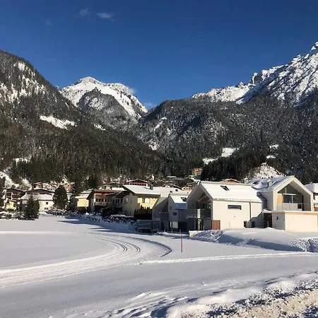 Vakantiehuis Modern Alpine Penthouse With View