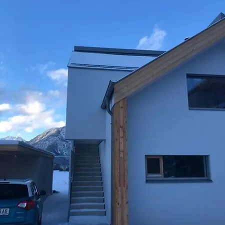 Modern Alpine Penthouse With View Vakantiehuis