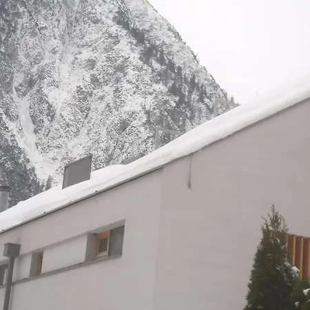 Vakantiehuis Modern Alpine Penthouse With View *